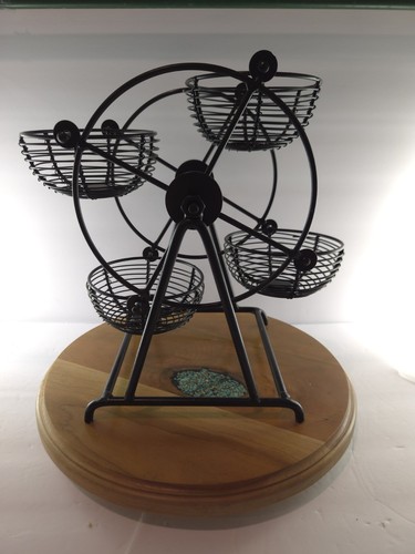 Wire baskets carousel candy - carousel, candy/