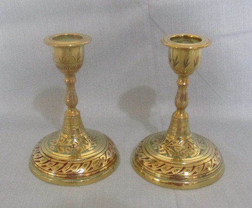 Pair small indian - indian, brass
