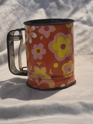 Vintage kande flour sifter - kande,