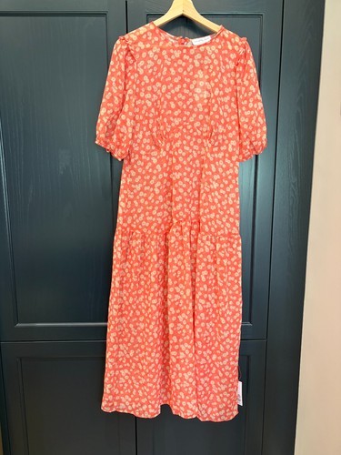 Bnwt never fully dressed - never,