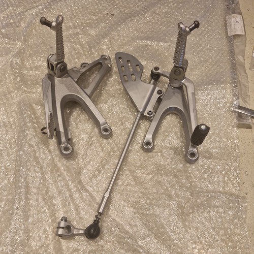 Yamaha yzf rear set genuine - yzf,