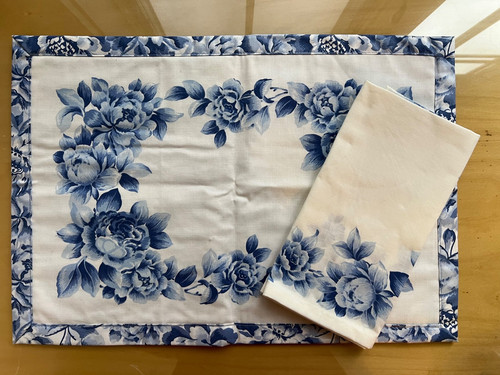 Nwot vintage laura ashley - nwot,