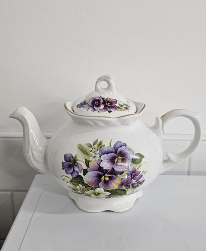 Vintage porcelain arthur wood - vintage,