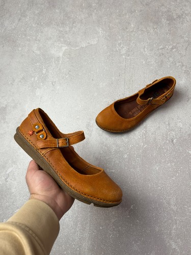 The art company women mary - company, women's