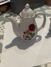 Vintage Miniature Tea Pots X 2