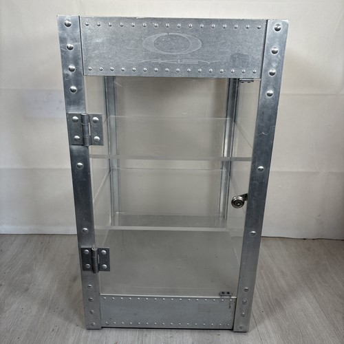Oakley display vintage metal - oakley,