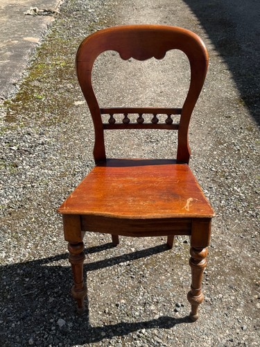 Antique wooden chair balloon - wooden,