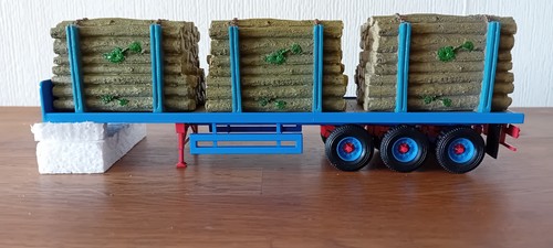 Corgi tri axle light - 1.50,