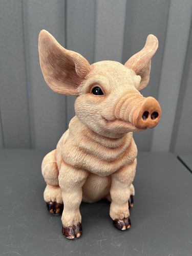 Large realistic pig figurine - pig,