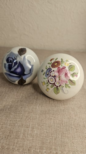 Vintage door knobs floral - vintage,