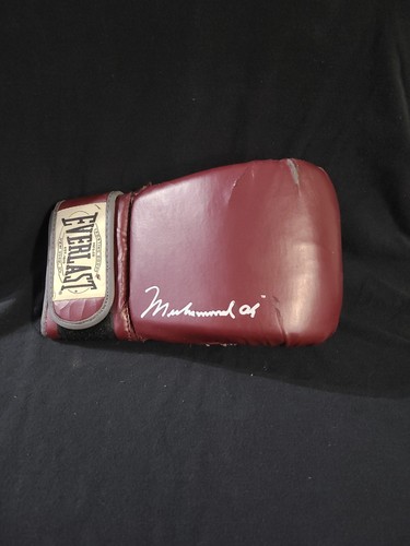 Muhammad ali facsimile - ',