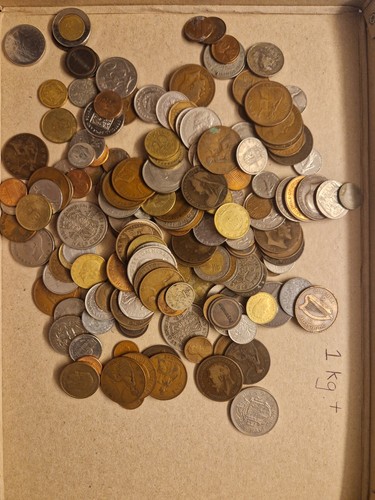 Job lot 1kg mixed world - job,