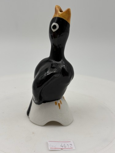 Black and yellow pie - yellow, bird.