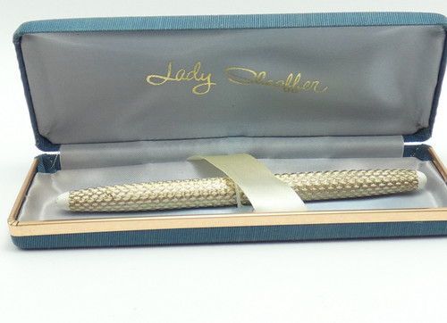 Vintage lady sheaffer - sheaffer, v