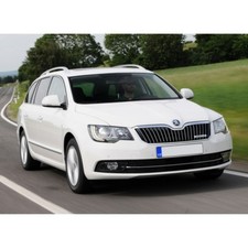 SKODA SUPERB ESTATE 2010 ONWARDS Sloping Dog pet puppy travel cage crate 