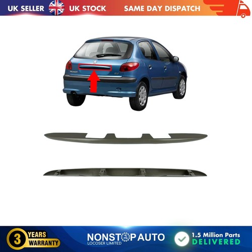 Rear door tailgate - rear, moulding