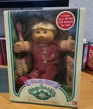 Brand New in Box - 2004 Cabbage Patch 18" Cornsilk Kid - Blond Hair & Green Eye 