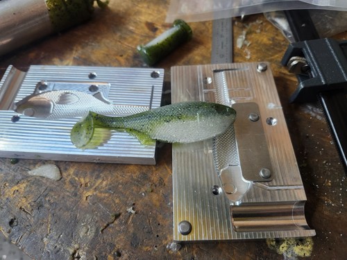Shad hook slot belly - -, cnc