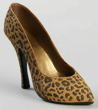 Just The Right Shoe - Raine Willitts Designs Collectible Resin Shoe Figurines