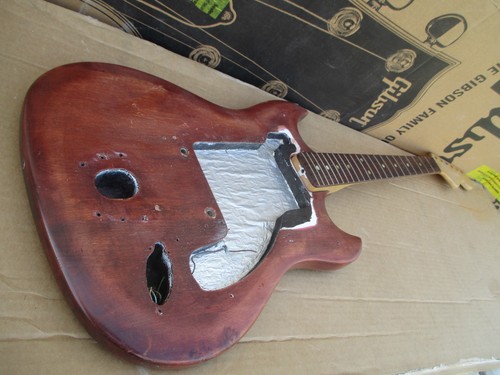 Hagstrom made in - -,