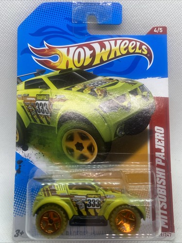Hot wheels mitsubishi pajero - mitsubishi,