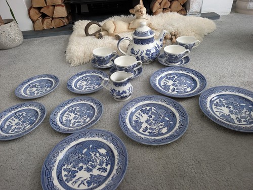 Churchill blue willow tea - tea, cups