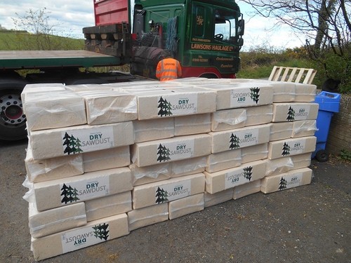 22kg dry sawdust - sawdust, bale