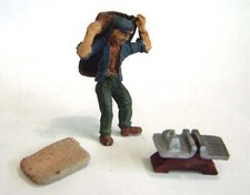 Coalman Figure sacks scales OF27 UNPAINTED O Scale Langley Models Kit Figure