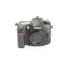 Nikon D7000 + 700 shots + very good (279008)