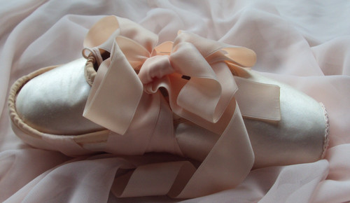 Pointe shoes bob - by, martin
