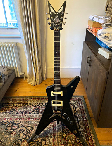 Dean electric guitar - dean, ml