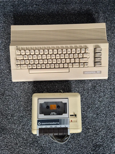 Commodore c64c - commodore, (c64)
