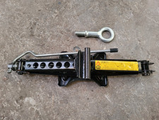 Volvo V50 S40 C30 C70 Scissor Jack And Tow Eye