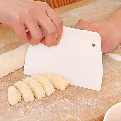 Plastic dough scraper smooth - plastic,