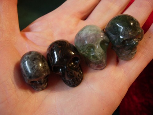 Crystal skull set u k - ,