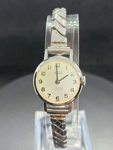 Ladies vintage flora jewel - vintage, 17