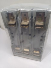 Cutler Hammer 3 Pole Circuit Breaker 15Amp 500VAC 60Hz Part No. AQB-A101 BNIB