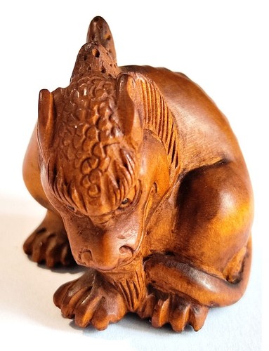 M8278 hand carved boxwood - -, 2"