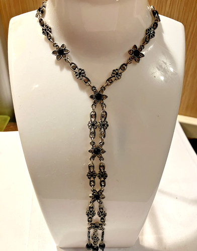 Vtg white metal drop - vtg,