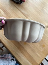 Pampered Chef Stoneware Cake Bundt Family Heritage Stoneware 10”# 1440 New