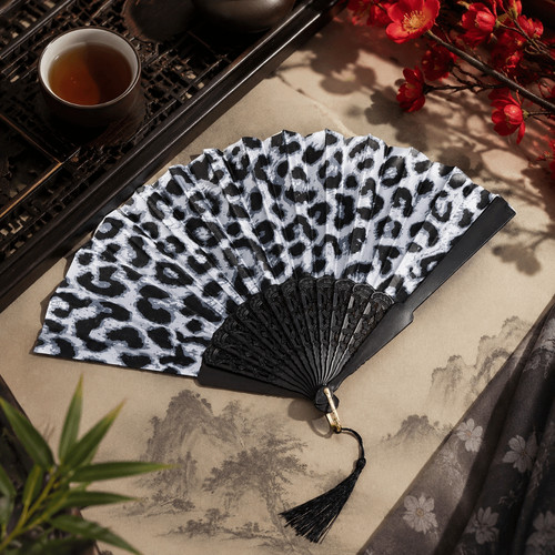Leopard print bamboo folding - print,