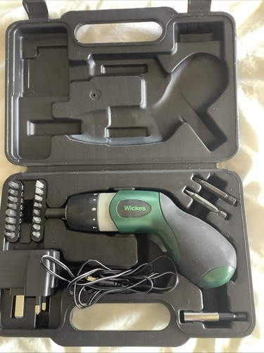 Wickes corded drill set - corded,