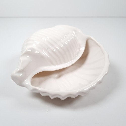 Ceramic conch shell soap dish - conch,