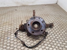 2009 RENAULT TRAFIC FRONT WHEEL HUB RH DRIVER SIDE 2.0 DIESEL M9R782 