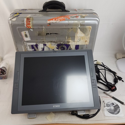 Wacom cintiq 21ux dtz 2100d - 21ux, dtz-2100d
