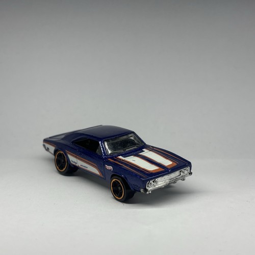 Hot wheels 69 - hot, ‘69