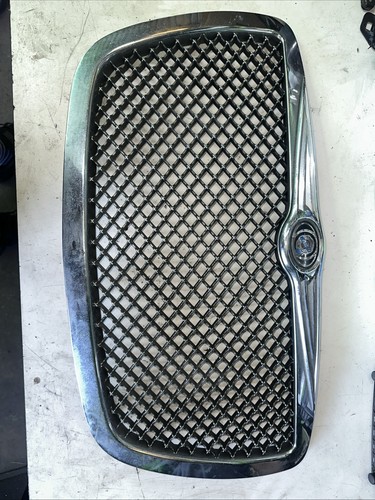 Chrysler 300c honeycomb style - honeycomb,