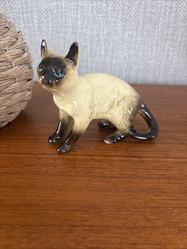 Vintage siamese cat ceramic - cat,