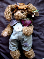 VINTAGE BEARINGTON BEARS