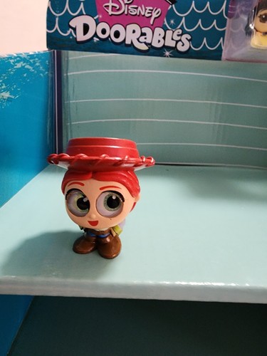 Disney doorables series - ,